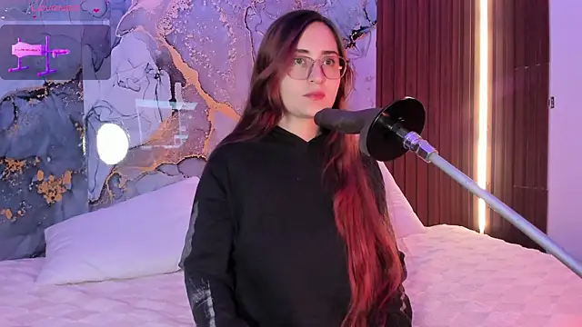 centaurigirl online show from 10.11.25