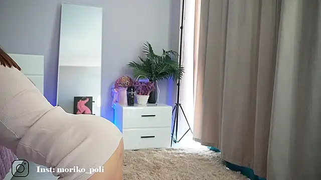 Snapshot of _Moriko_ chatting on 09.11.25 Moriko online show from 09.11.25