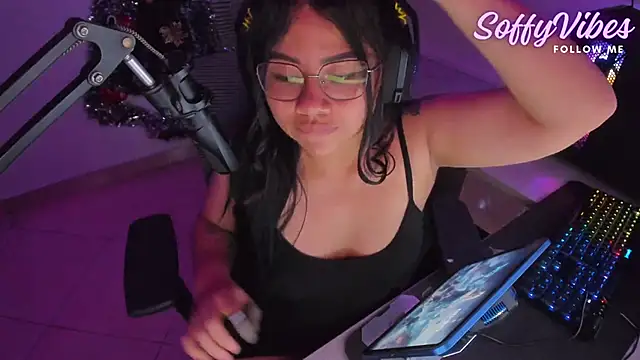 Snapshot of soffyvibes- chatting on 12.29.24 soffyvibes- online show from 12.29.24