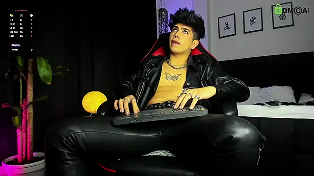 LyleBennett  online show from 06.04.26