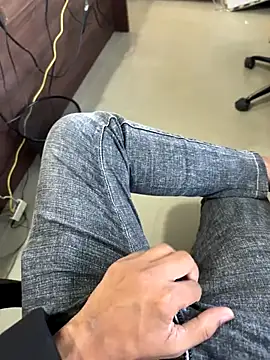 Snapshot of indboy chatting on 10.14.25 indboy online show from 10.14.25