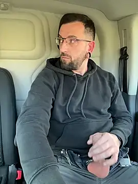 Snapshot of _Haptic_ chatting on 03.07.25 Haptic online show from 03.07.25