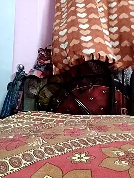 BERRY 00 online show from 04.03.26