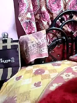 BERRY 00 online show from 04.17.26