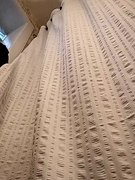 Brickstash online show from 11.04.25