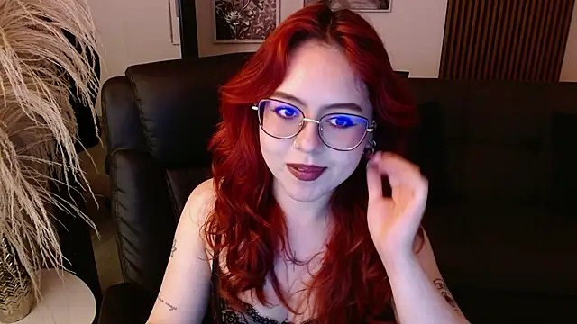 crimson tati  online show from 02.05.25