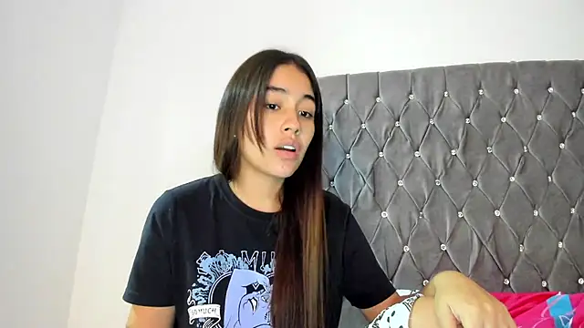 AriaMontgomery online show from 01.25.25