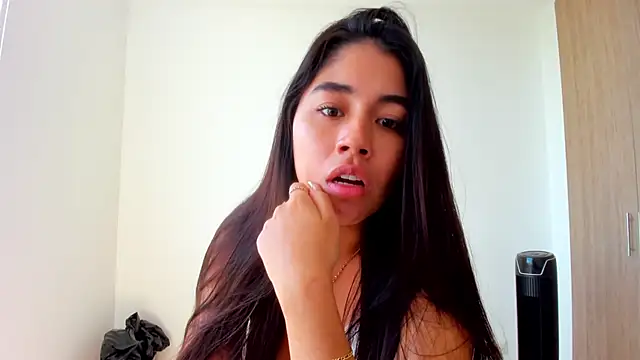 Snapshot of AriaMontgomery chatting on 01.18.26 AriaMontgomery online show from 01.18.26