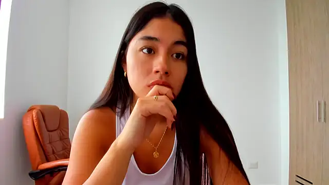 Snapshot of AriaMontgomery chatting on 02.14.26 AriaMontgomery online show from 02.14.26