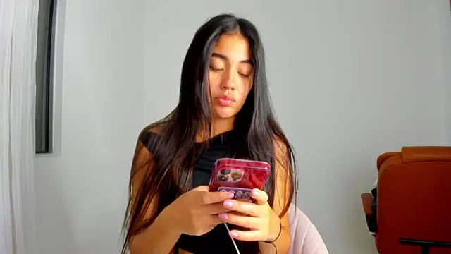 Snapshot of AriaMontgomery chatting on 04.16.26 AriaMontgomery online show from 04.16.26