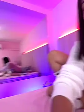 KellyOlsenbe online show from 12.18.25