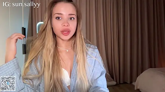 Snapshot of sunsally chatting on 04.18.26 sunsally online show from 04.18.26