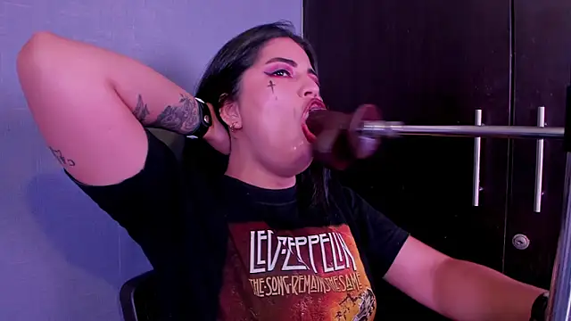 Snapshot of grace-3 chatting on 02.18.25 grace-3 online show from 02.18.25