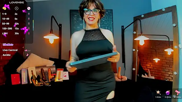 Snapshot of Samantha_mature56 chatting on 03.16.26 Samantha mature56 online show from 03.16.26