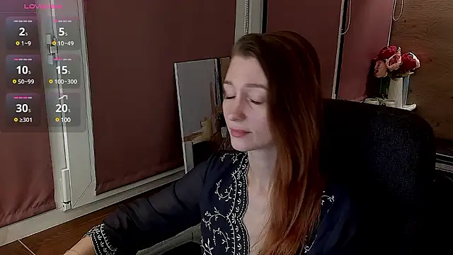 Snapshot of Fox_sky_Fox chatting on 12.07.24 Fox sky Fox online show from 12.07.24