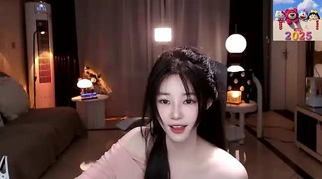 Snapshot of sweateanv_ chatting on 01.11.25 sweateanv online show from 01.11.25