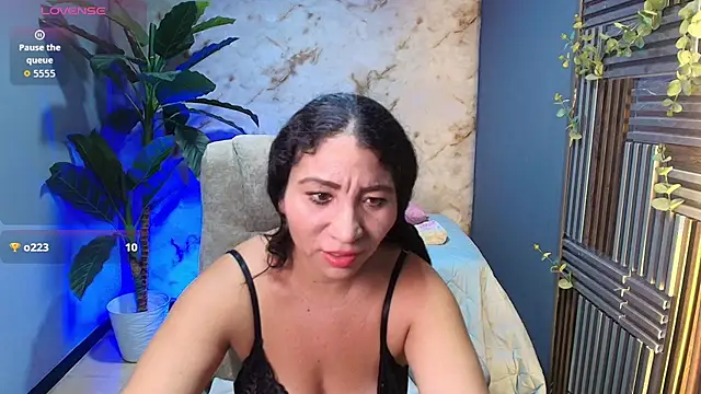 jennaa milf  online show from 07.05.26