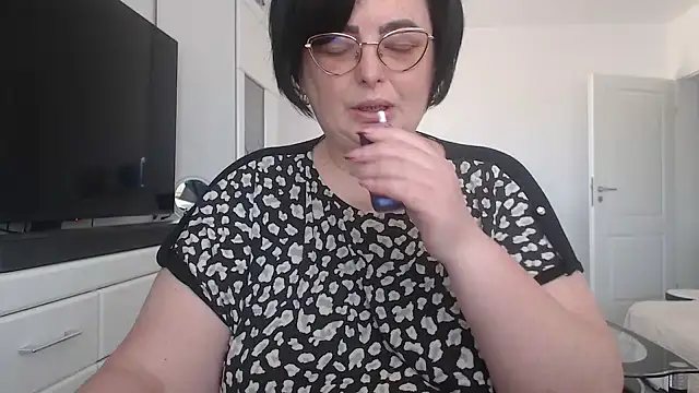 Snapshot of Amandamuller1982 chatting on 04.27.26 Amandamuller1982 online show from 04.27.26