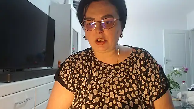 Snapshot of Amandamuller1982 chatting on 05.29.26 Amandamuller1982 online show from 05.29.26