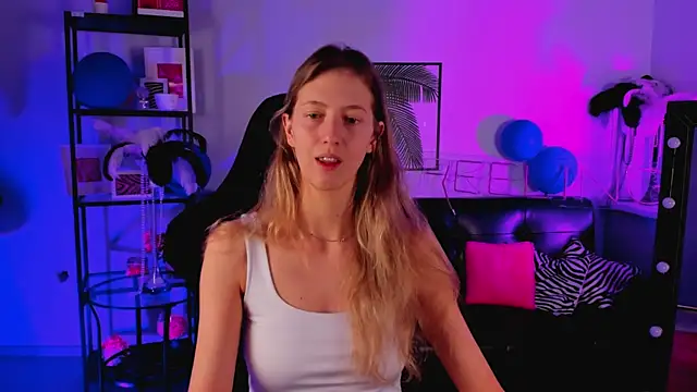 Sharon Evansi online show from 12.19.24