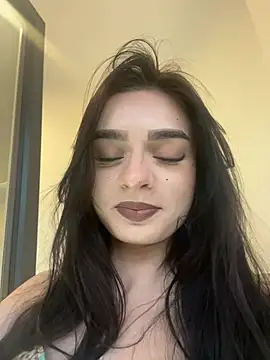 AdelinaAlia online show from 02.24.26