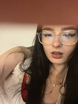 AdelinaAlia online show from 05.19.26