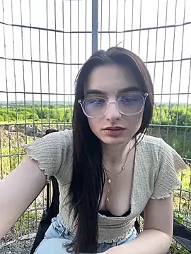AdelinaAlia online show from 05.21.26