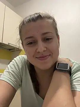 ViolaBloom22 online show from 01.27.25