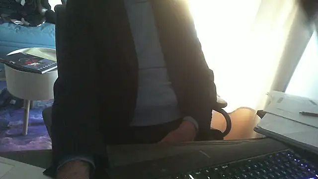 Snapshot of shyfrenchcock1 chatting on 12.16.24 shyfrenchcock1 online show from 12.16.24