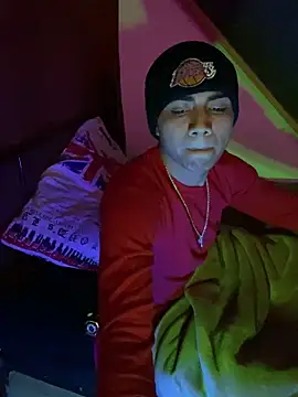 Snapshot of SkinnyHot444 chatting on 01.08.25 SkinnyHot444 online show from 01.08.25