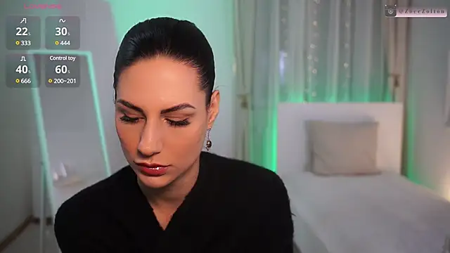 ZoeeZolton online show from 12.16.24