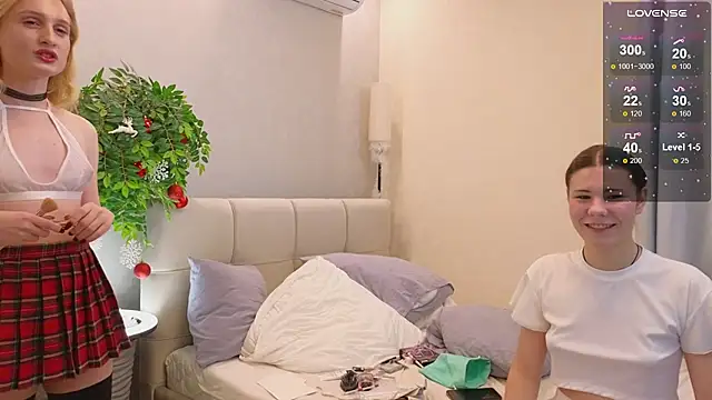 Bella Murrr online show from 02.24.25