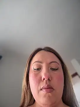 Snapshot of VIOLETA-25_ chatting on 02.24.26 VIOLETA-25 online show from 02.24.26