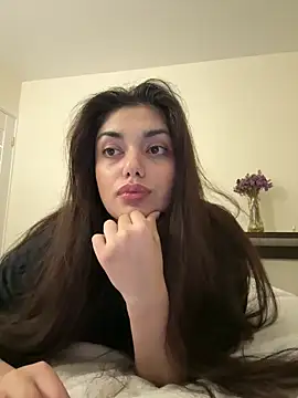 Snapshot of Sweet_Khalifa_ chatting on 12.13.24 Sweet Khalifa online show from 12.13.24