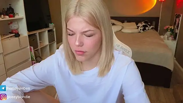 Maya Rave online show from 04.14.26