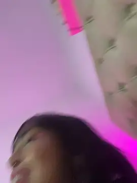 bonnie 18x online show from 02.06.25