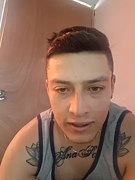 Snapshot of ethanandbrianna chatting on 01.23.25 ethanandbrianna online show from 01.23.25