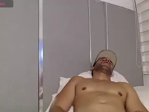 Snapshot of FaustoCock chatting on 01.29.25 FaustoCock online show from 01.29.25