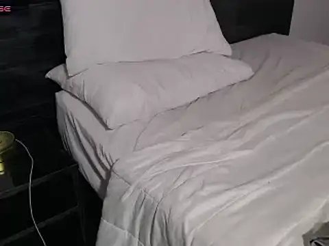 Snapshot of FaustoCock chatting on 02.24.25 FaustoCock online show from 02.24.25