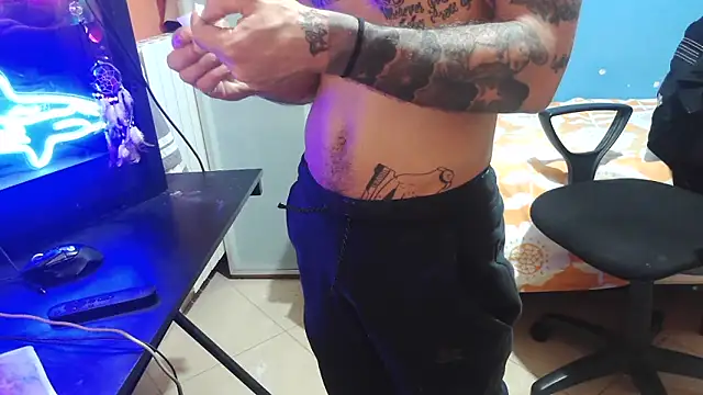 Badboyi1997 online show from 10.02.25