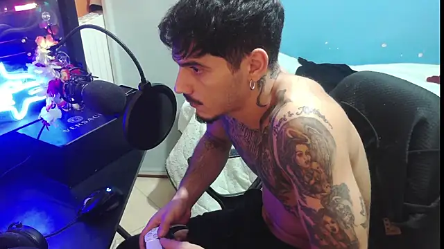 Badboyi1997 online show from 10.15.25