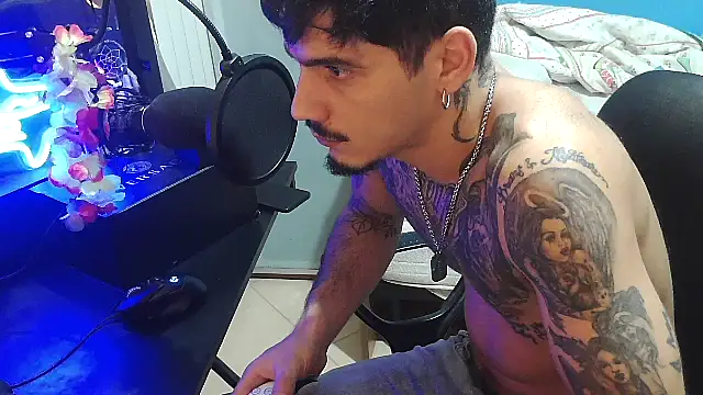 Badboyi1997 online show from 10.17.25