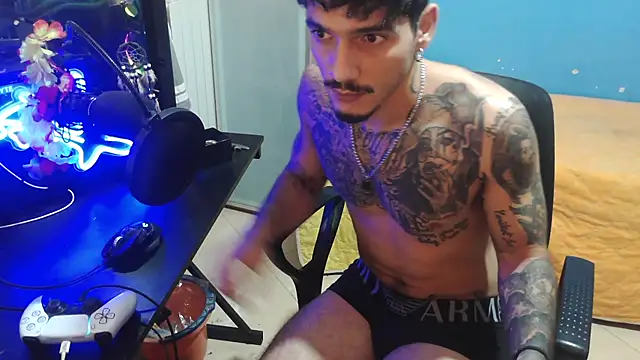 Badboyi1997 online show from 10.21.25