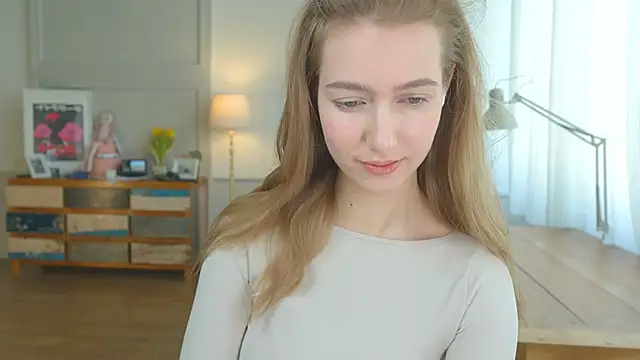 Snapshot of solar_bella chatting on 02.02.25 solar bella online show from 02.02.25