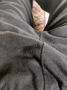 Snapshot of themostnaughtiestguyy chatting on 09.12.25 themostnaughtiestguyy online show from 09.12.25