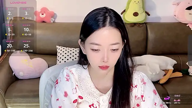 Yilin1999 online show from 01.26.25