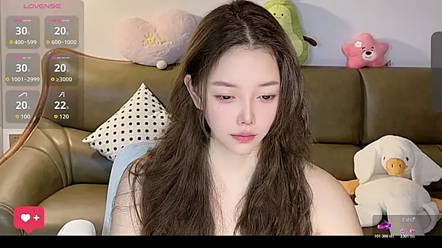 Snapshot of Yilin1999 chatting on 07.26.26 Yilin1999 online show from 07.26.26