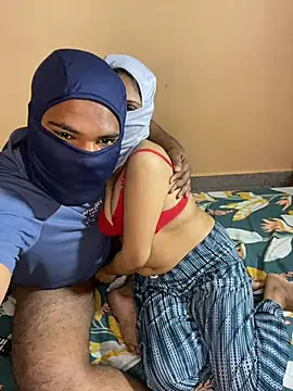 Snapshot of mickey_love chatting on 01.23.25 mickey love online show from 01.23.25