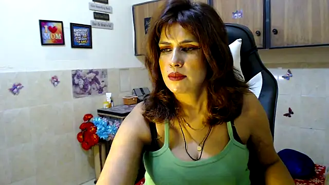 Snapshot of pareeti chatting on 06.01.26 pareeti online show from 06.01.26