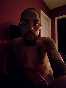 Snapshot of mileflav0r chatting on 03.01.25 mileflav0r online show from 03.01.25